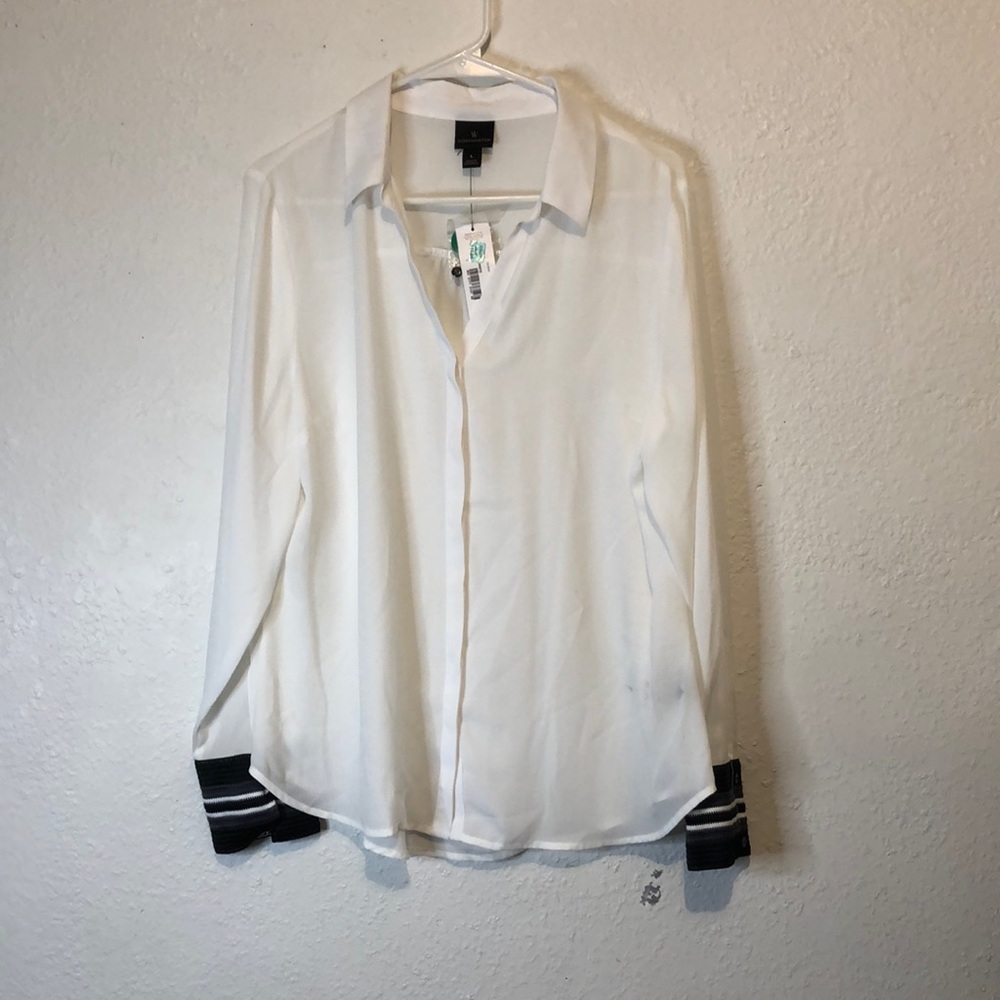 Worthington White Long Sleeve Button-up Blouse